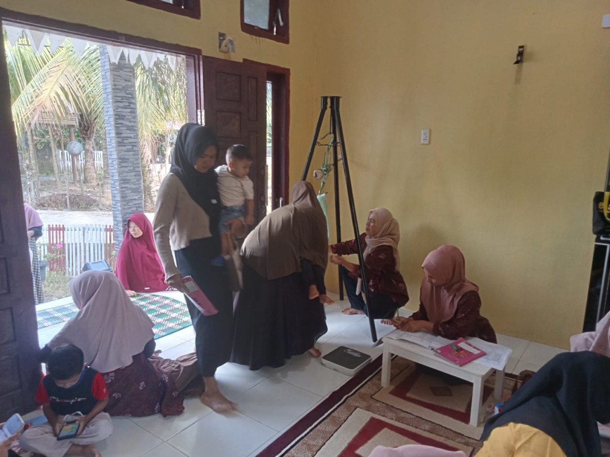 Posyandu balita dan ibu hamil