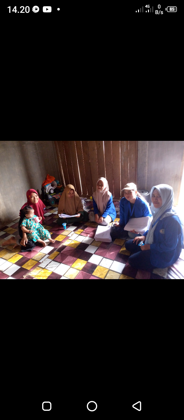 Pendampingan peserta KKN dalam pendataan penduduk