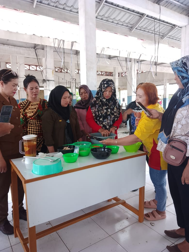 Sosialisasi PMT (pemberian makanan tambahan) bagi ibu balita