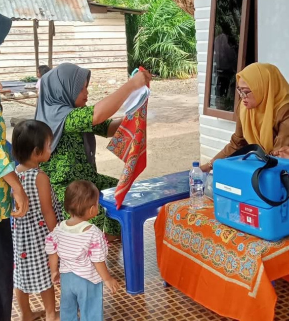 Pemberian makanan tambahan ( PMT) untuk balita