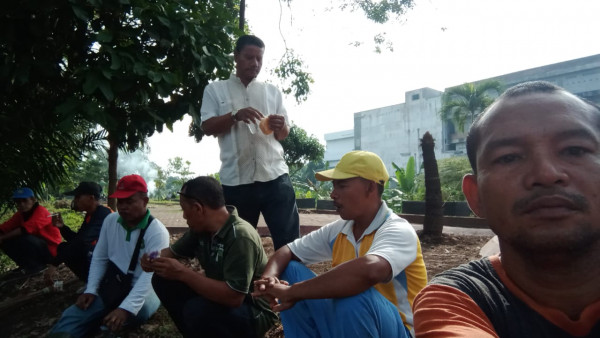 Kegiatan Pembinaan Lingkungan dengan Gotroi Bersam