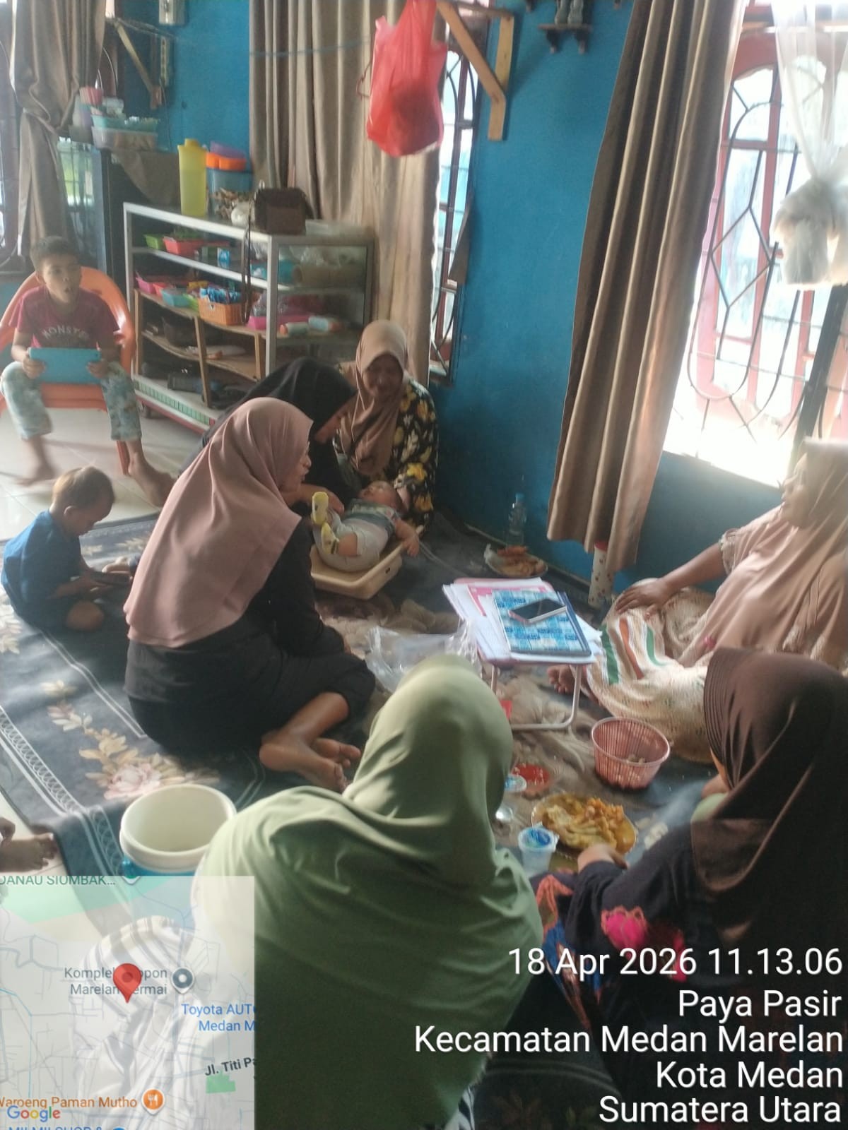 Melakukan KIE KB di LK. 6 Kel. Paya Pasir Kec. Medan Marelan.
