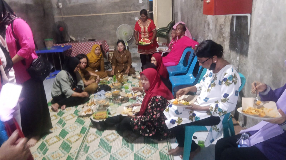 PEMBINAAN SEKOLAH LANSIA BKL MANDIRI STANDAR 2 DIMENSI SOSIAL KEMASYARAKATAN