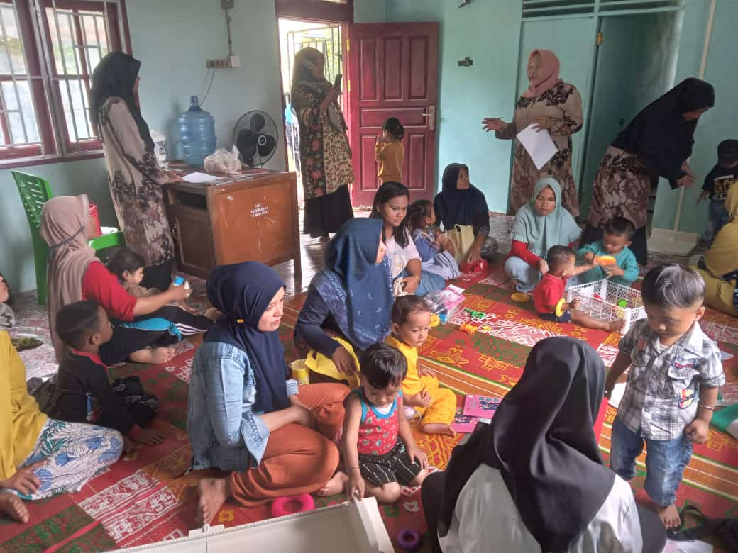 Penyuluhan tentang pencegahan dbd dan PSN di posyandu