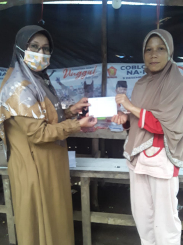 Pemberian Bantuan Bagi Keluarga Korban Kebakaran Rumah