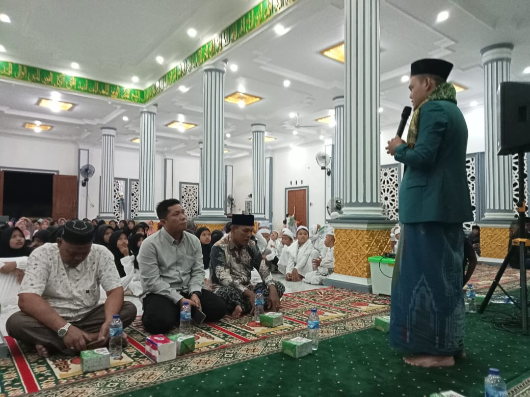 Acara maulid Nabi Muhammad SAW,di Desa Sungai Keramat.CNG.