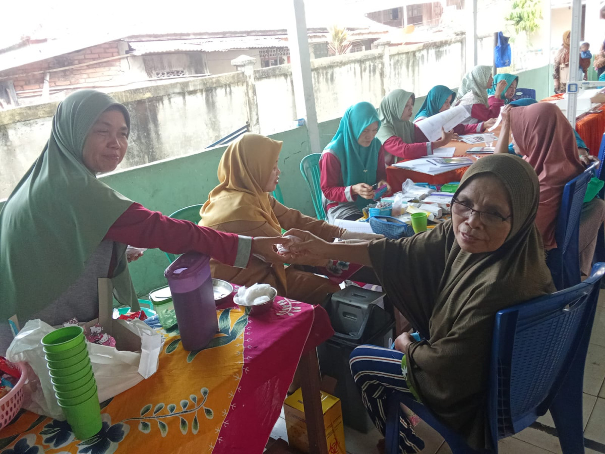 Pemberitaan telur pada lansia