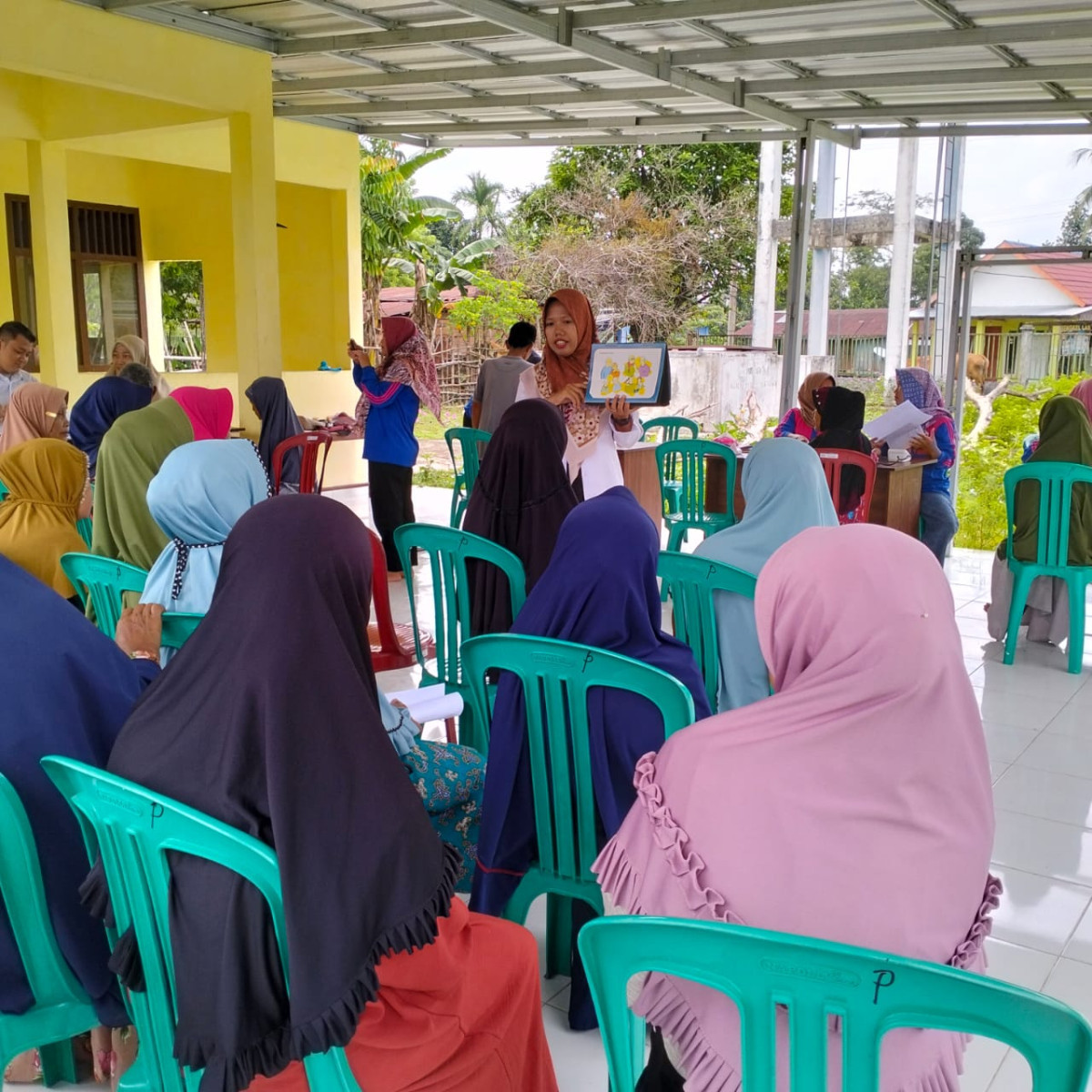 Kegiatan Bina Keluarga lansia