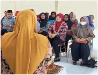 Menyampaikan Format Pencatatan dan Pelaporan Kampung KB Melalui Website Kampung KB dan Membuat Laporan Perkembangan  ProgramBanggaKencana di Website Kampung KB