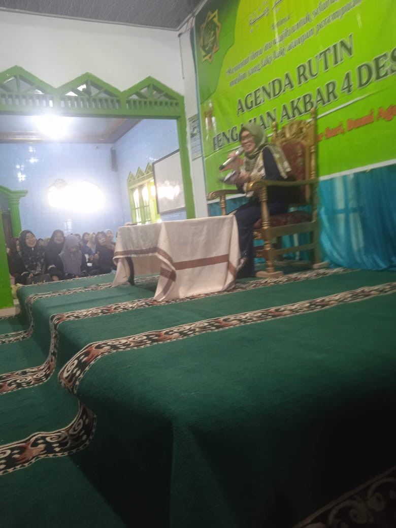 Dengan pembicara ibu Yeni metaria spd