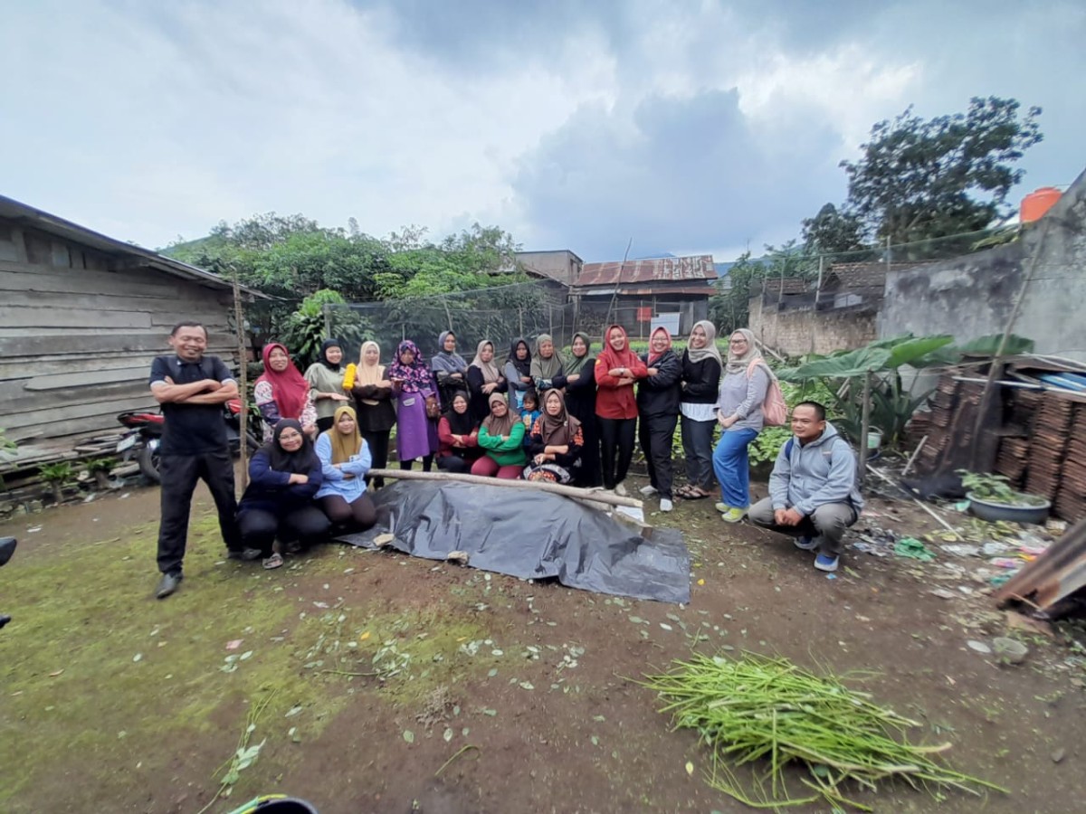Pembuatan pupuk kandang