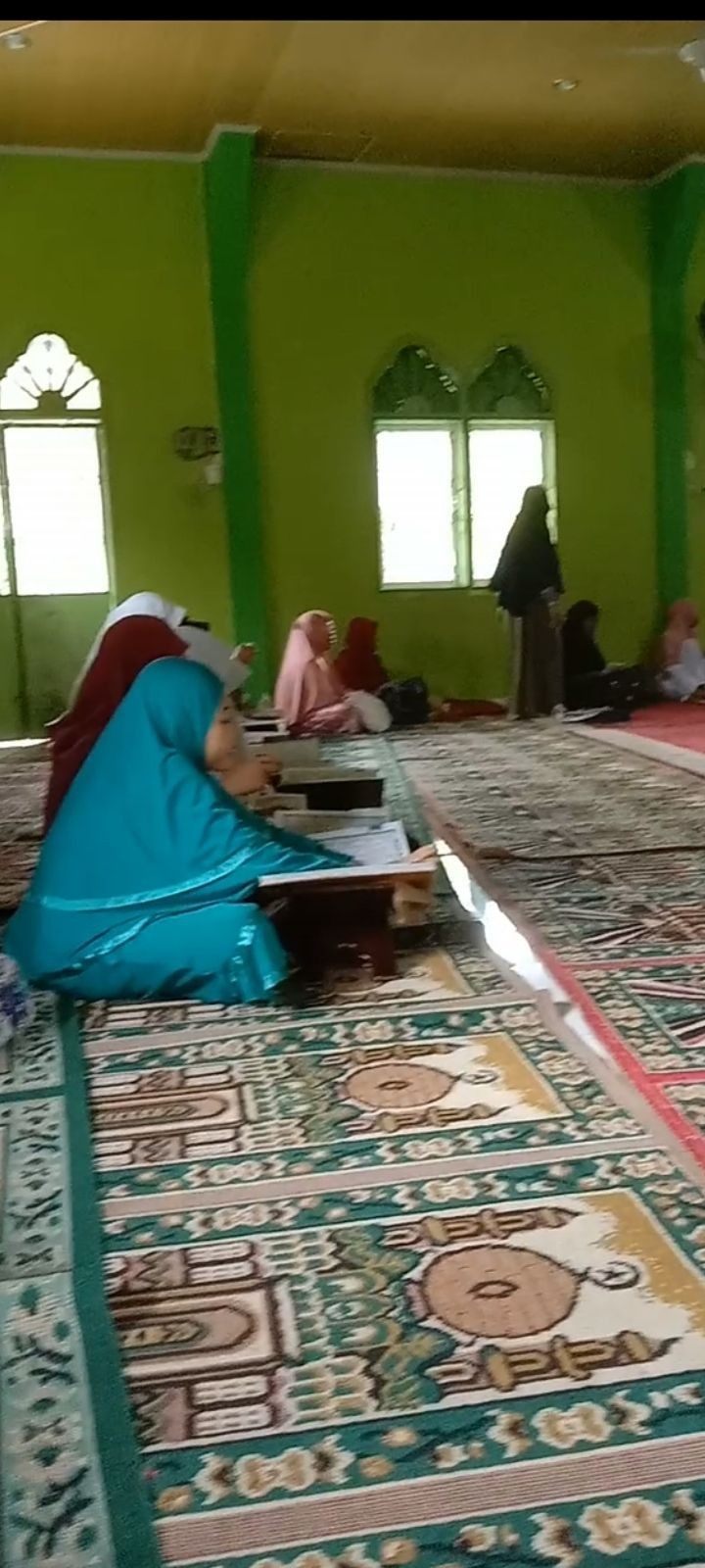 Pengajian ibu ibu dan anak