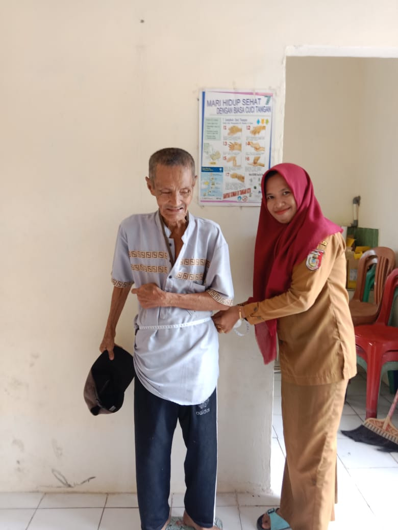 POSYANDU LANSIA DAN PEMBINAAN POKTAN BKL