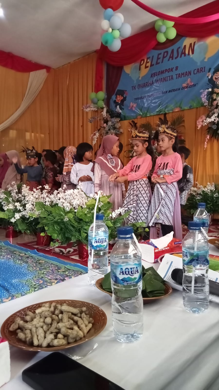 Persembahan penampilan kelompok B