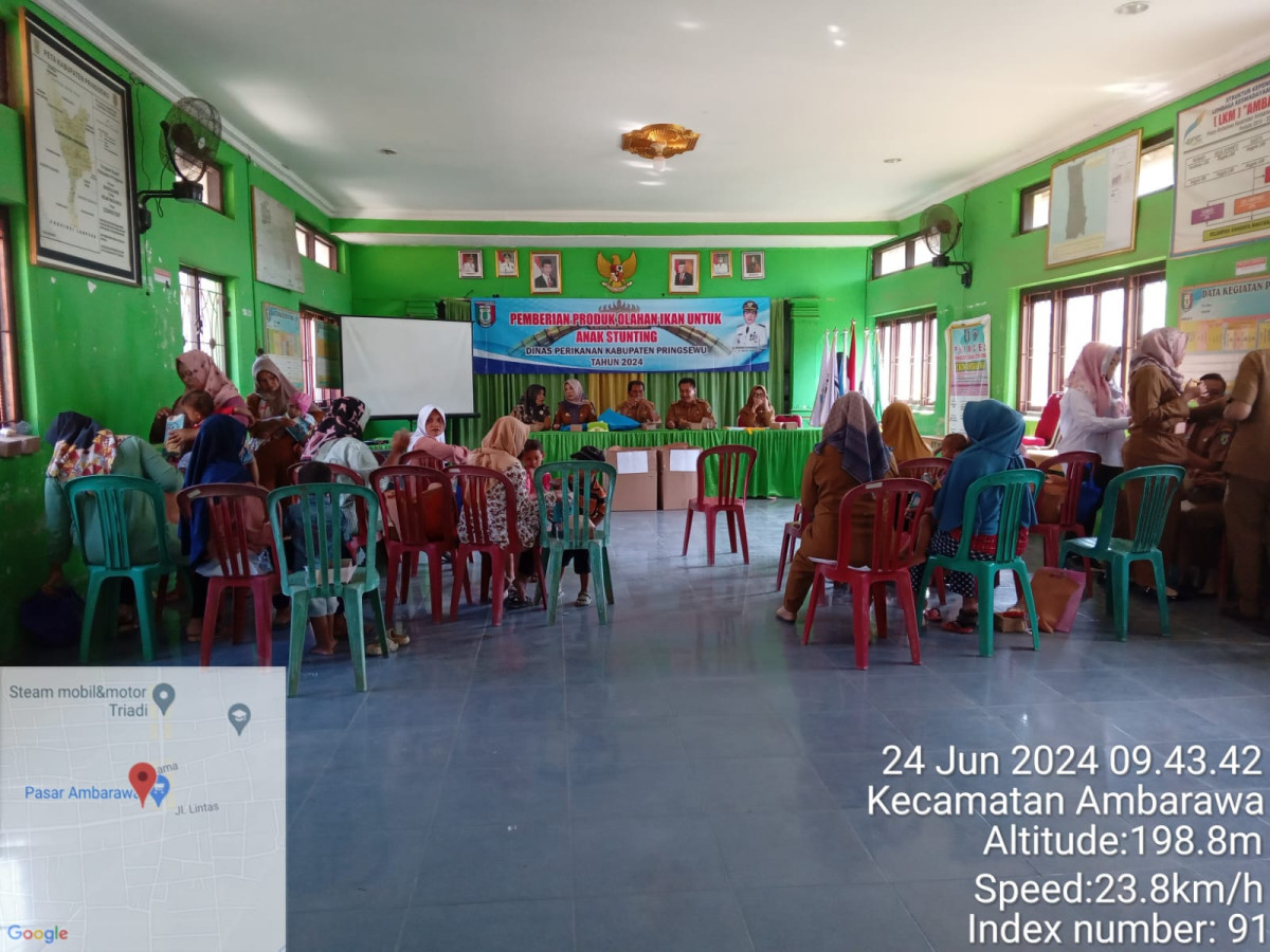 PEMBERIAN PRODUK OLAHAN IKAN UNTUK  BALITA STUNTING DARI DINAS PERIKANAN KABUPATEN PRINGSEWU