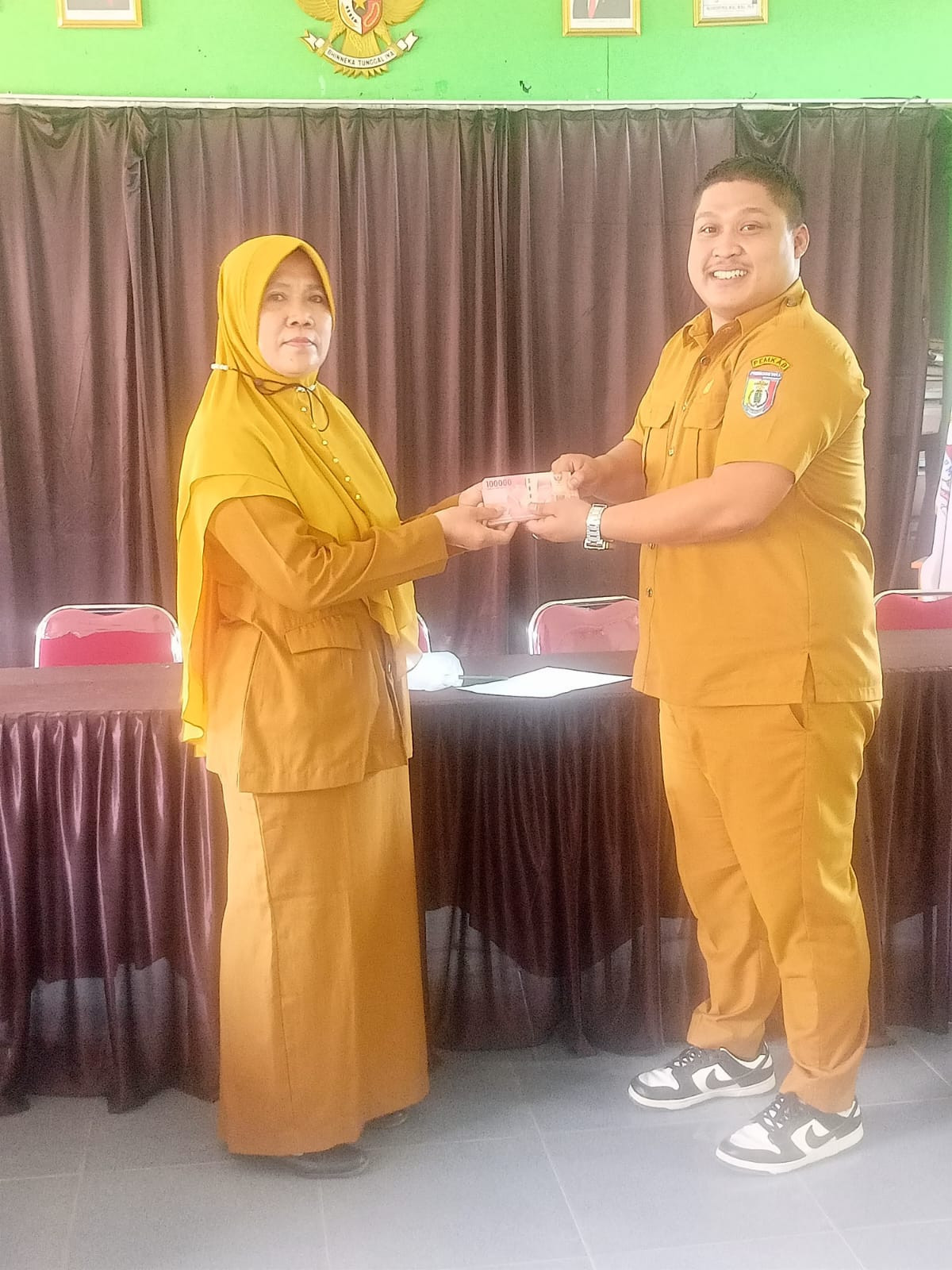 pembagian insentif kader