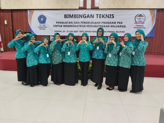 Bimbingann Teknis Penguatan Pengelolaan Program PKK untuk Meningkatkan Kesejahteraan Keluarga