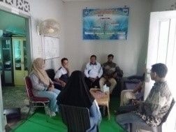 Rapat mengenai pembahasan jalan kelompok tani Desa Penyamun