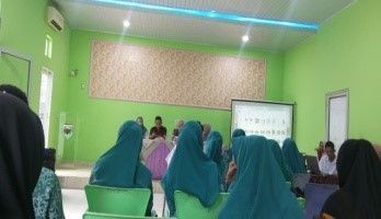 Menghadiri kegiatan Lomba pkk kb kes Tingkat provinsi