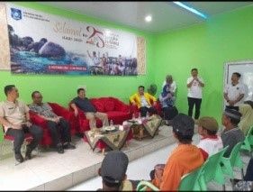 Bantuan Beras dari GUBERNUR Provinsi Kepulauan Bangka Belitung kepada masyarakat Desa Penyamun