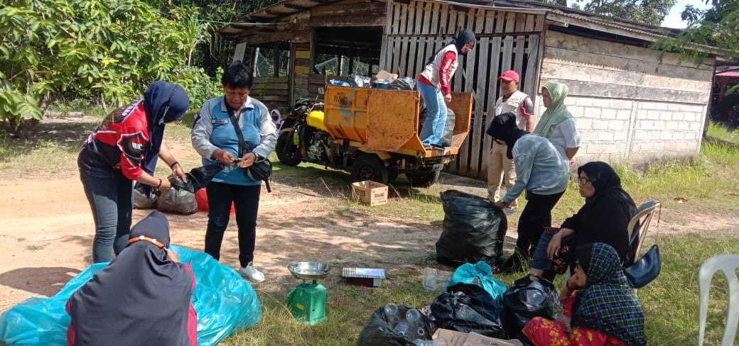 Penimbangan bank sampah