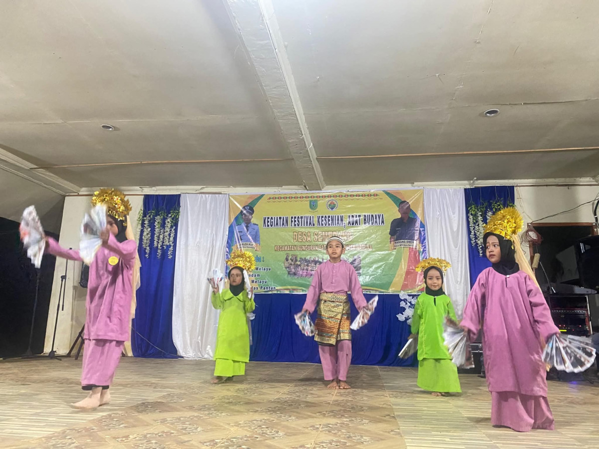 Festival kesenian adat budaya