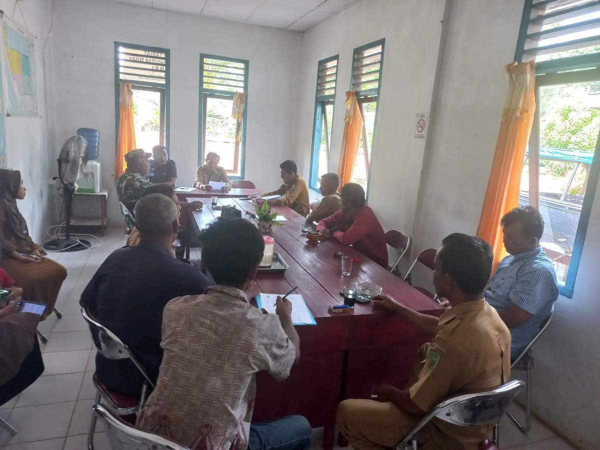 Rapat penetapan pengganti penerima BLT 1 org, musyawarah pelaksanaan fisik dan seni budaya