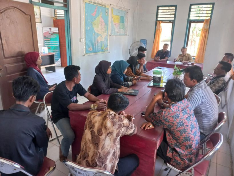 Rapat kerja pemerintah desa tentang Bumdes dan Kopdes