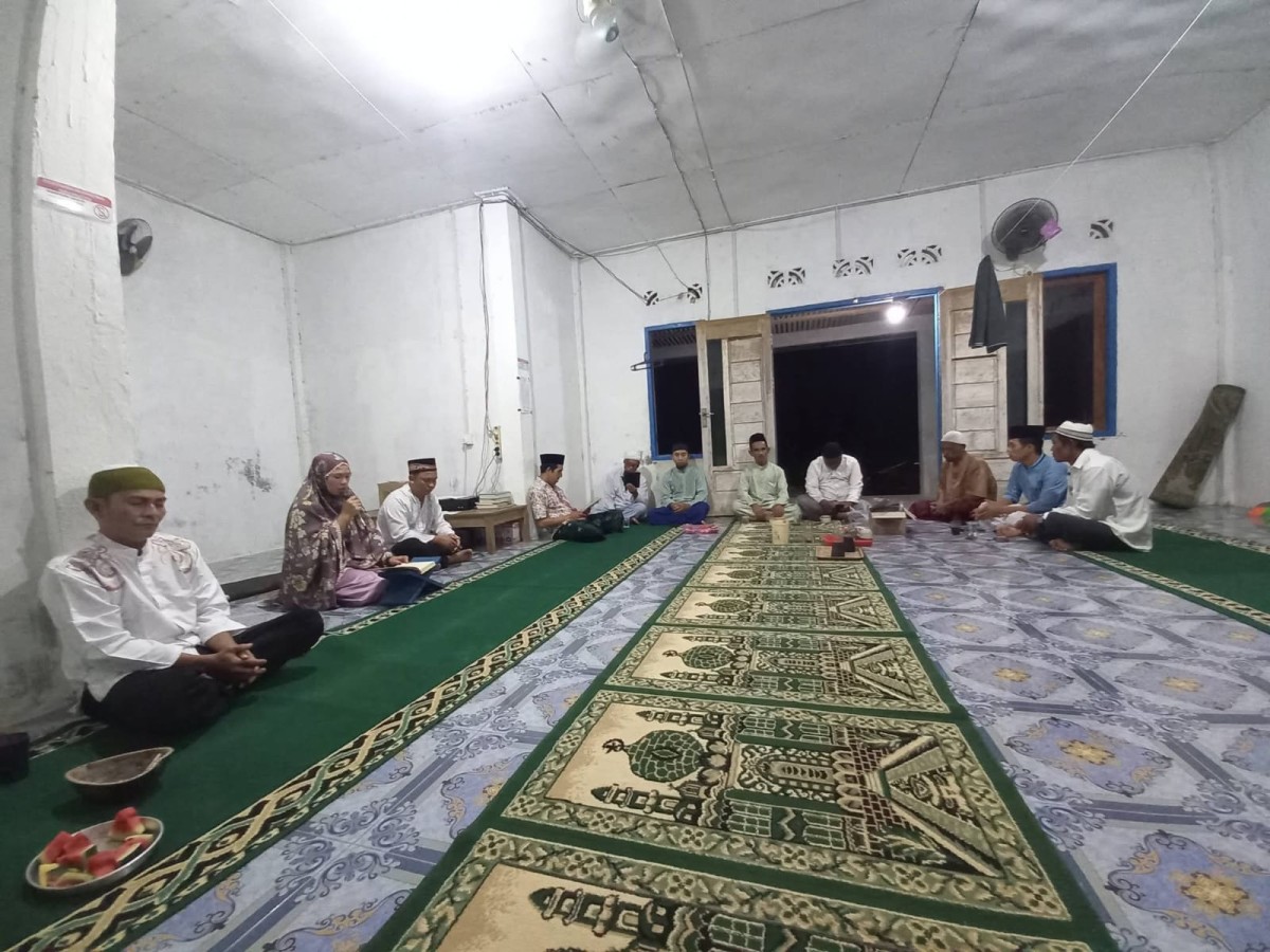 Pendidikan dan layanan Agama bagi keluarga dan masyarakat