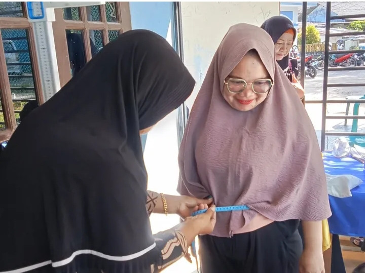 Penimbangan ibu Hamil