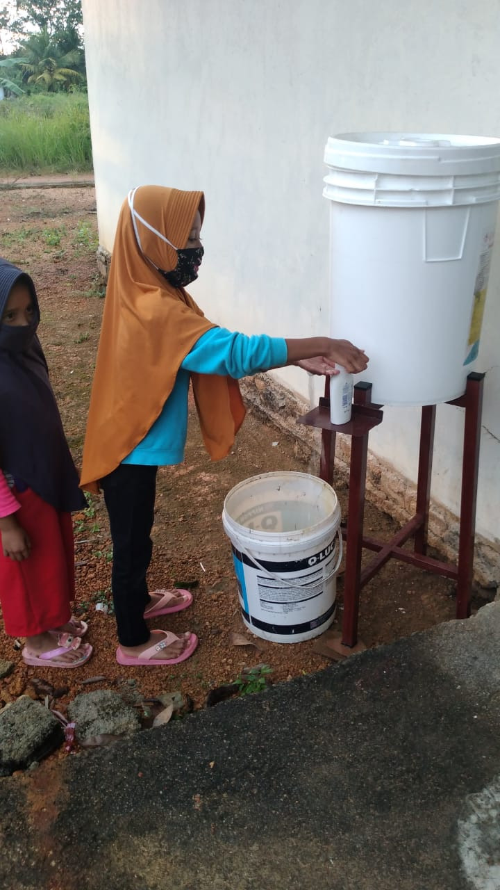 Pemicuan sanitasi berbasis masyarakat