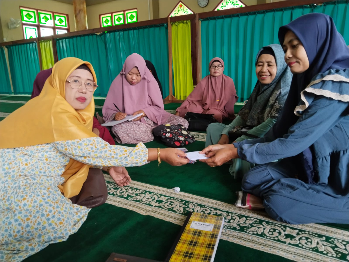 Bantuan uang untuk Lebaran Kepada Keluarga kurang Mampu dan Untuk Anak Yatim