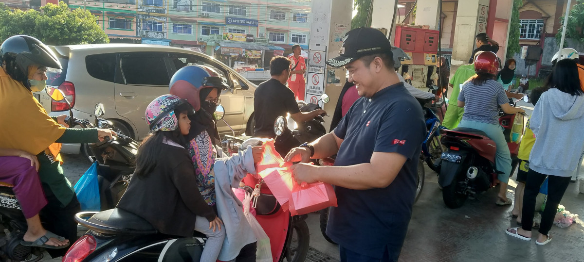 Penyerahan Beras Zakat Fitra Oleh BAZNAS PROVINSI KEPRI