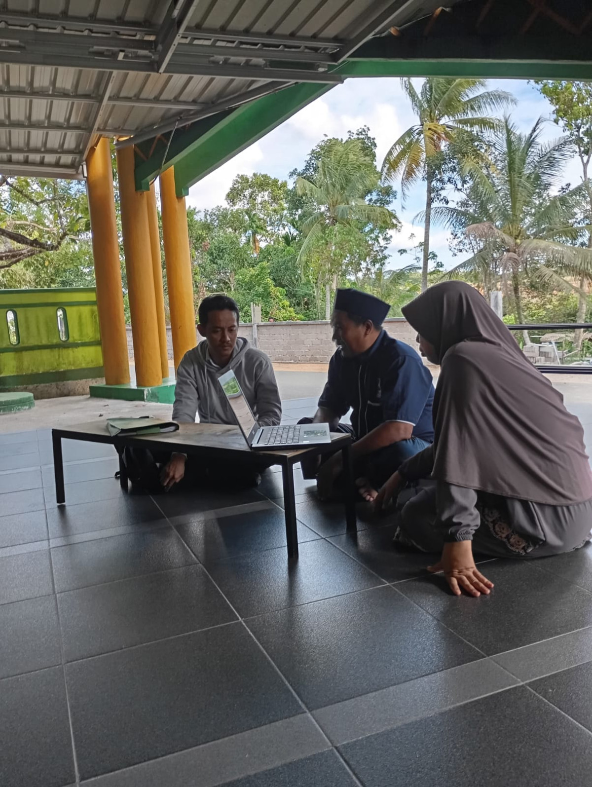 Ketua Kampung KB Abyakta Menerima Kunjungan Dari Kemenag Kota Tanjungpinang Dalam Rangka Pengecekan Berkas TPQ Nurul Huda Terkait Pengajuan Izin  Operasional TPQ Bertempat Di TPQ Nurul Huda Kelurahan Pinang Kencana