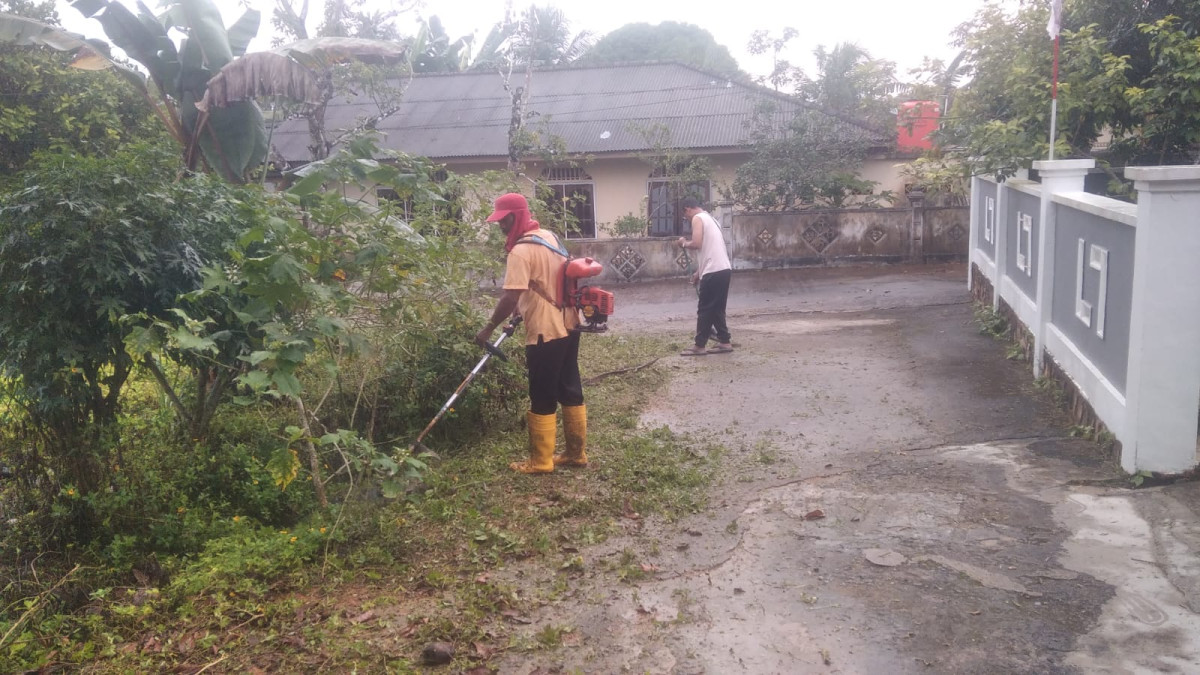 Warga Kampung Karang Rejo Rt 01 Mengadakan Gotongroyong Untuk Memperkuat Hubungan Sosial Dan Membangun Kepercayaan, Kebersamaan Dan Solidaritas Diantara Anggota Masyarakat Serta Menciptakan Lingkungan Yg Harmonis