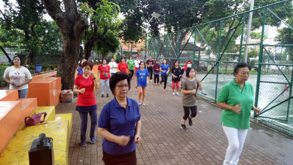 Senam Tera di Amphiteater