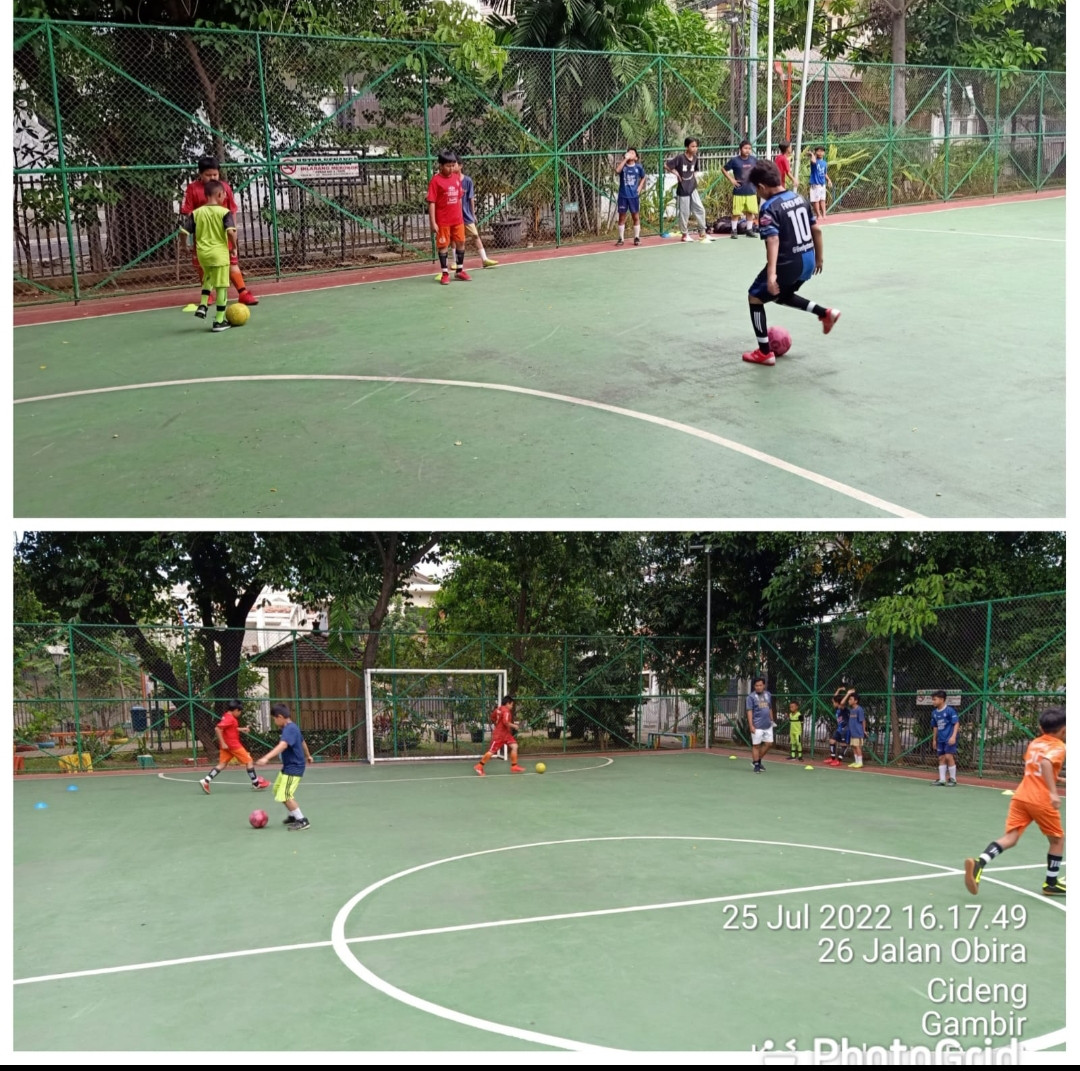 Tim futsal anak anak jembatan lima