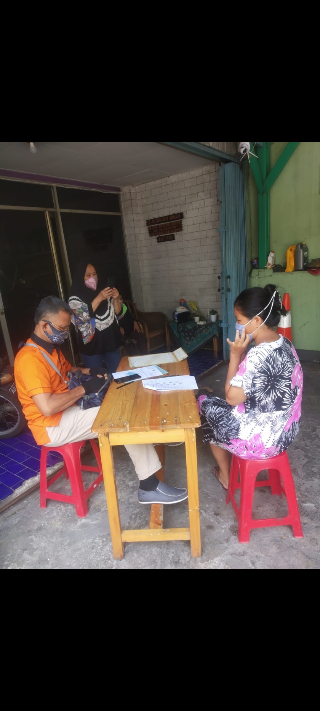 Pemberian bantuan tunai