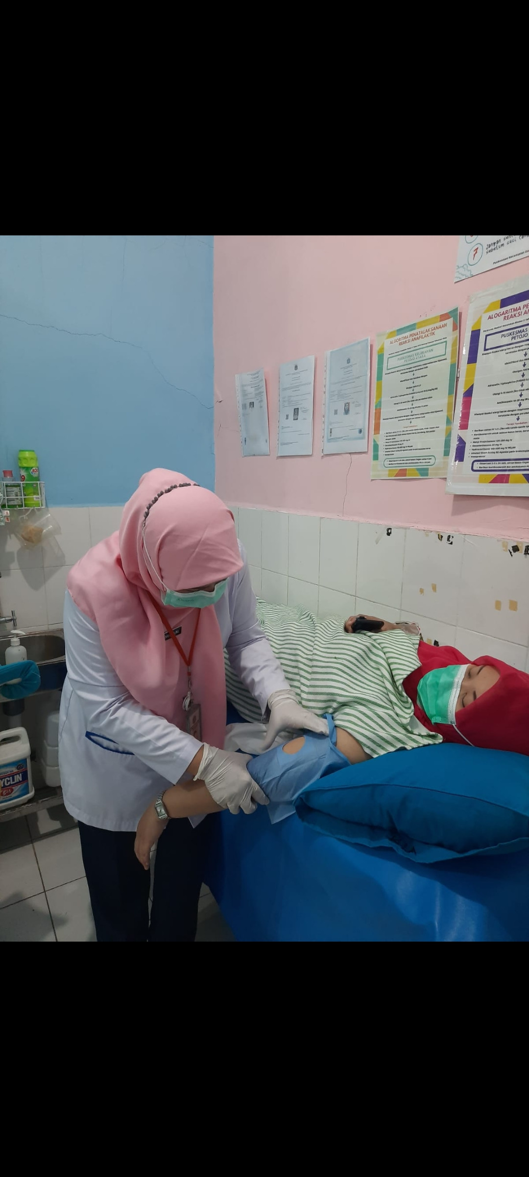 Pemasangan kb implant