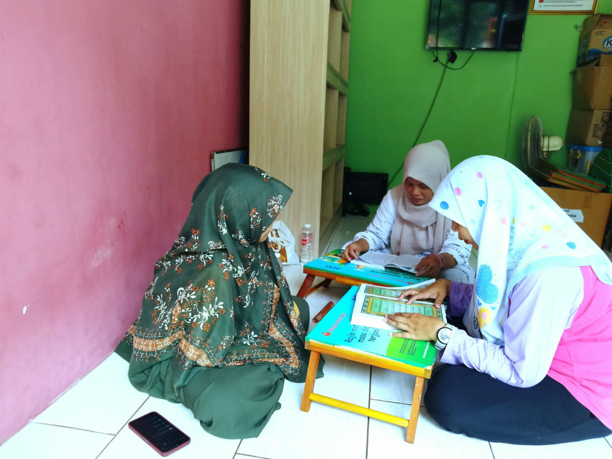 Bimbingan belajar ibu