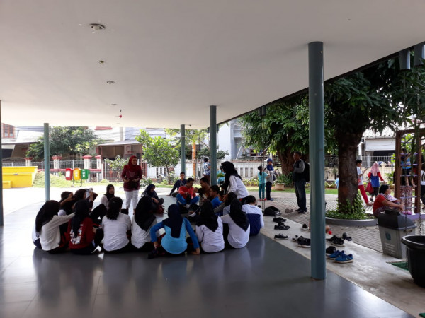 Latihan Menari SMAN 77