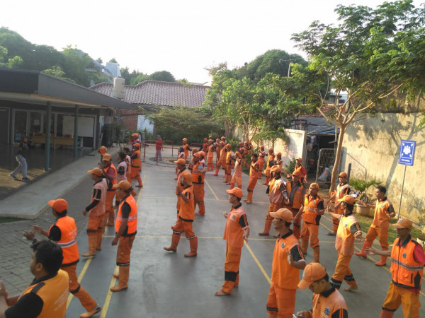 Senam Kelurahan Cempaka Putih Timur