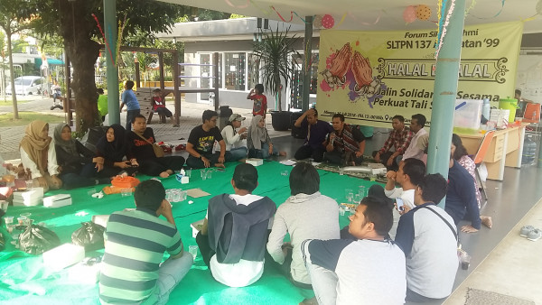 halal bihalal alumni SMP 137