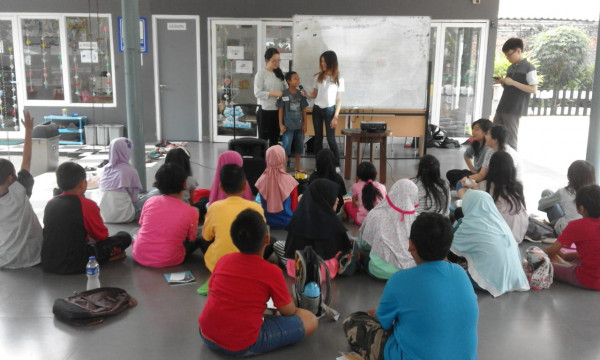 Les Bahasa Inggris dari Mahasiswa/i I3L