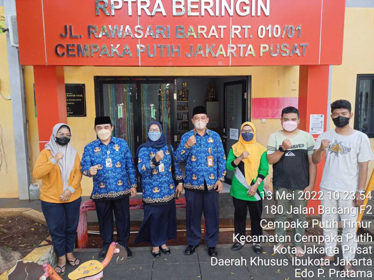 Pendistribusian  pangan  bersubsidi di  RPTRA  Beringin