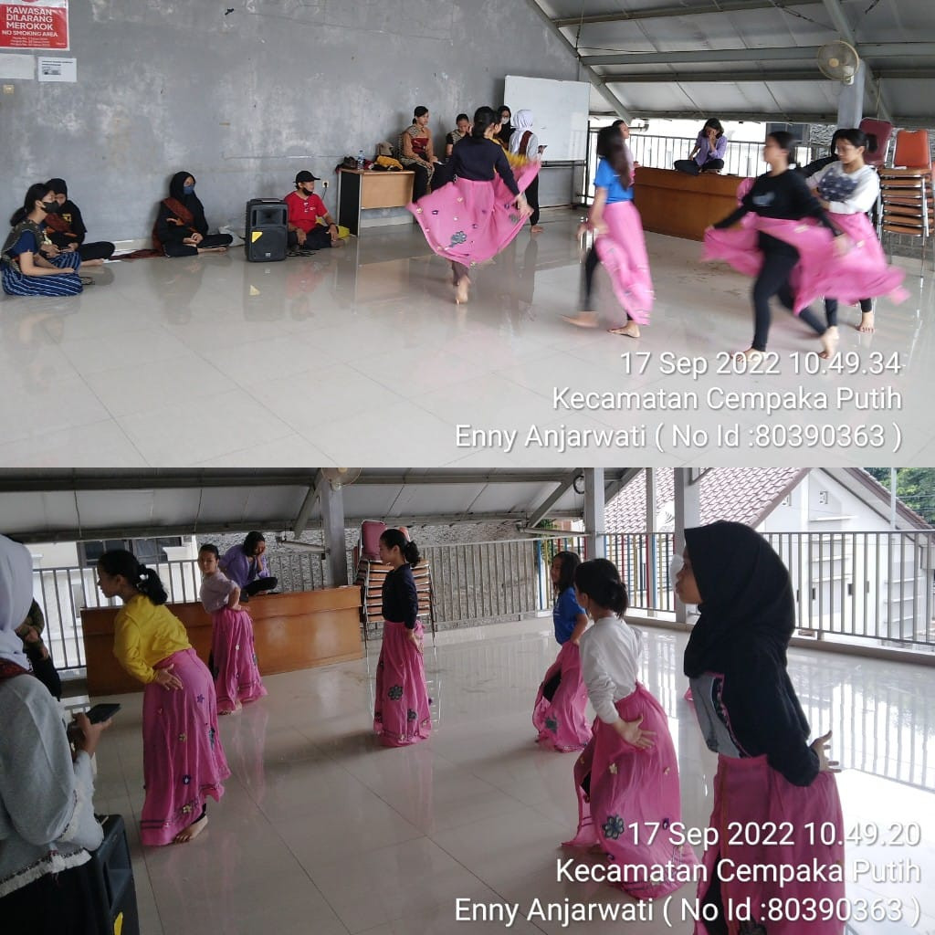 Kegiatan latihan menari dari Sudin Kebudayaan