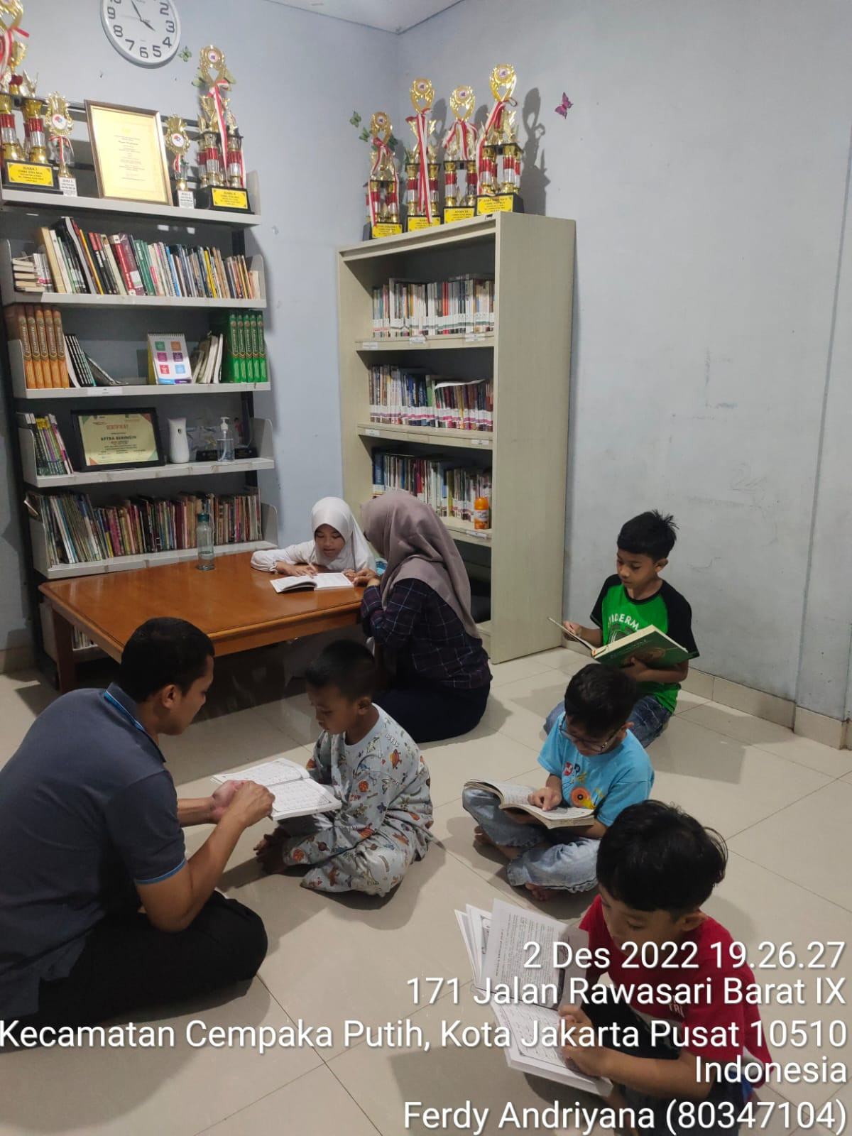 Giat anak-anak mengaji malam di RPTRA Beringin