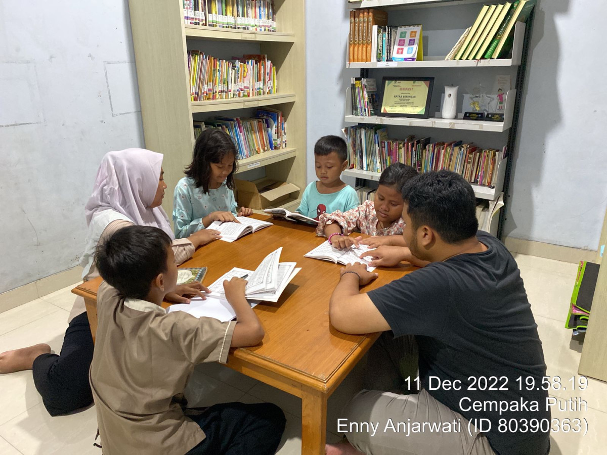 Giat anak-anak mengaji malam di RPTRA Beringin