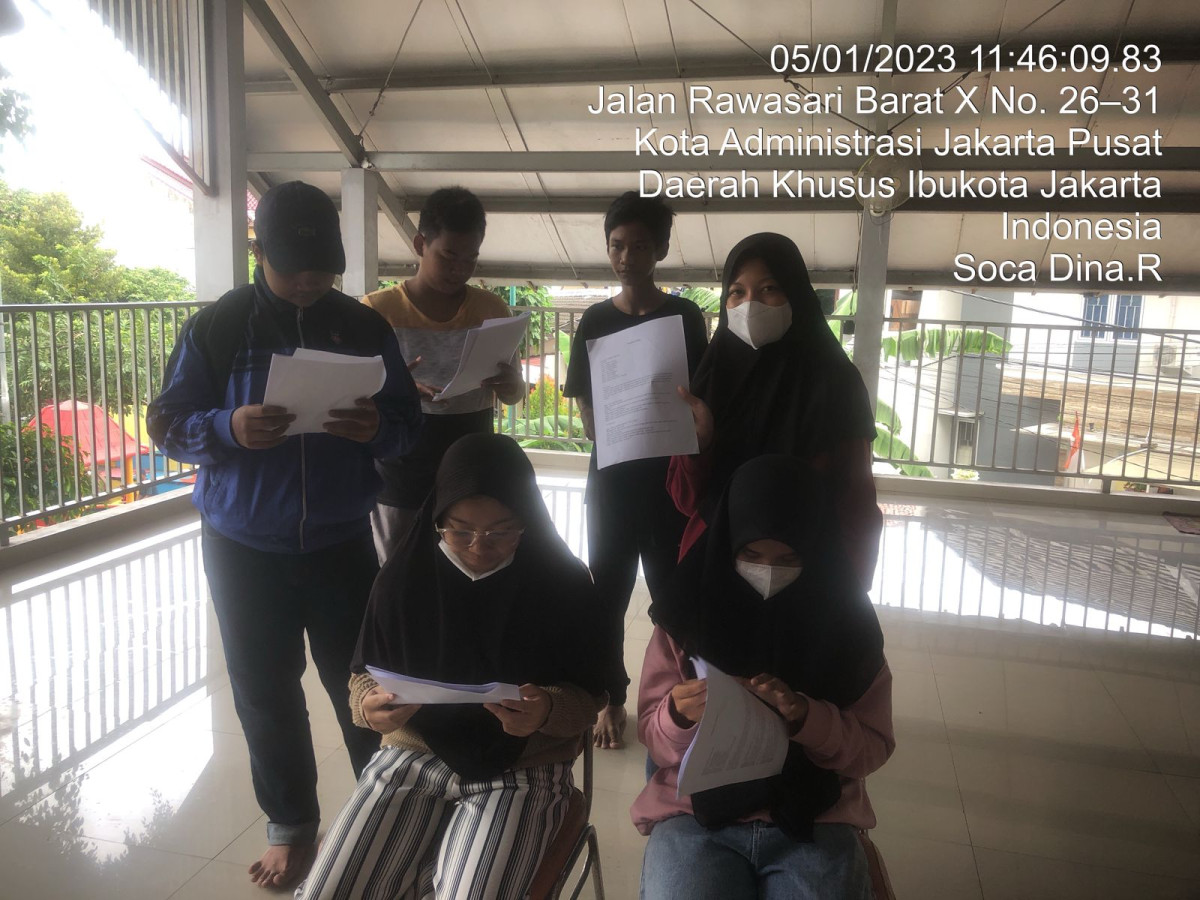 Kegiatan latihan drama o/siswa/i SMPN 137