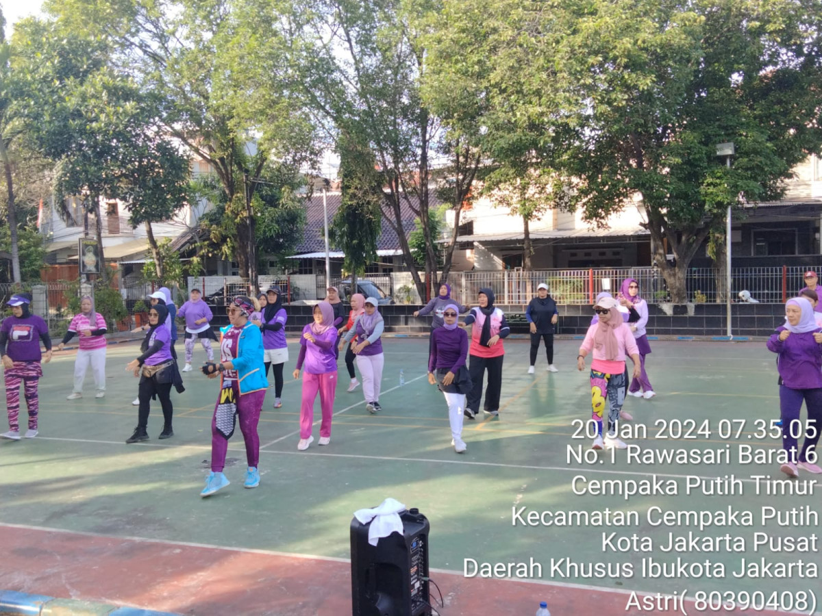 Kegiatan Zumba Warga sekitar